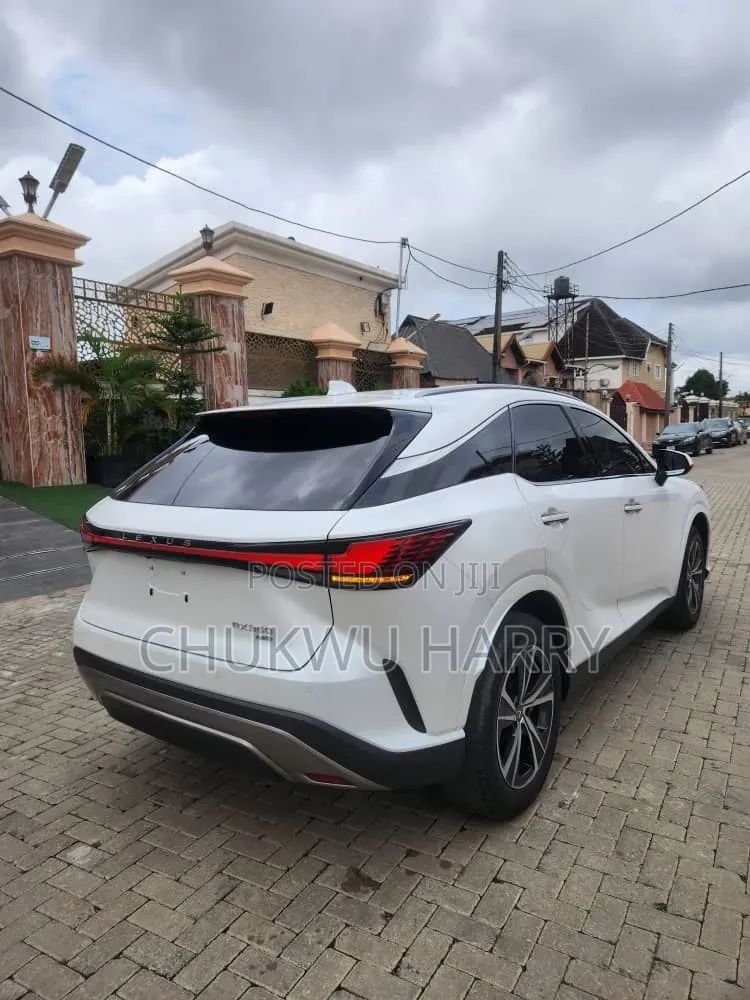 Lexus RX 2024 White