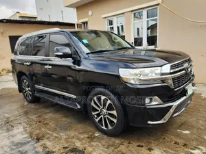 Toyota Land Cruiser 4.0 V6 GXR 2020 Black