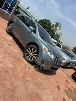 Toyota Avanza 2010 Green
