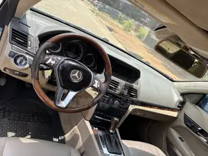 Mercedes-Benz E350 2012 Blue