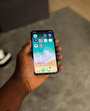 Apple iPhone X 64 GB Black