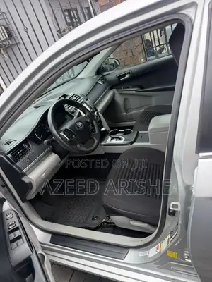 Toyota Camry LE 4dr Sedan (2.5L 4cyl 6A) 2013 Silver