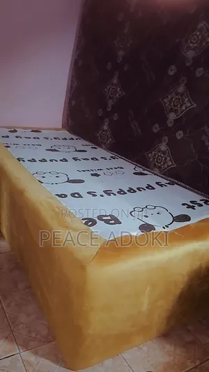 6x4.5 Mattress With Bedstand
