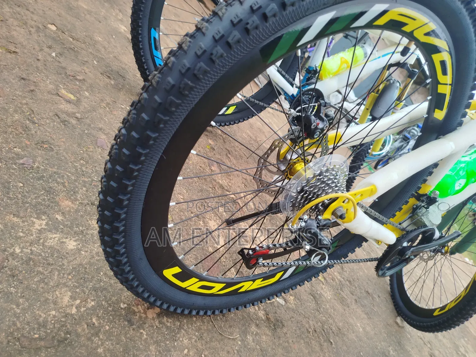 Avon Mountain Bicycle Yellow