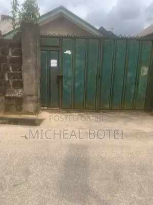 4bdrm House in Blue Diamond, Obio-Akpor for sale