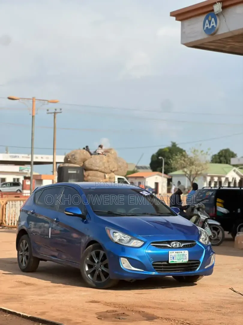 Hyundai I10 2013 Blue