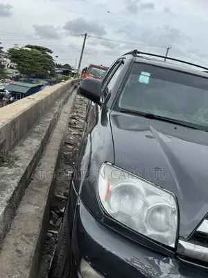 Toyota 4-Runner 2005 Gray