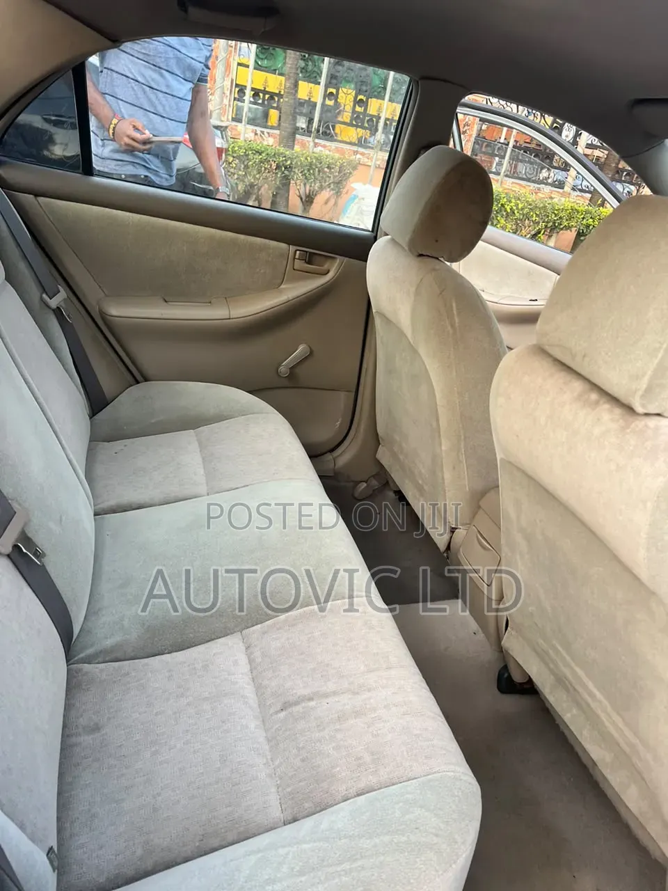 Toyota Corolla LE 2004 Gray