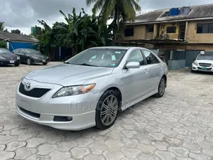 Toyota Camry SE V6 4dr Sedan (3.5L 6cyl 6AM) 2010 Silver