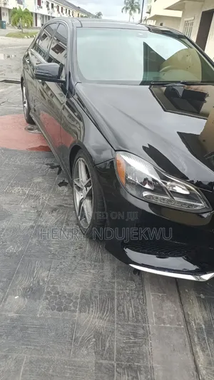 Mercedes-Benz E350 Base 4Matic Sedan AWD (3.5L 6cyl 7A) 2015 Black