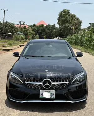 Mercedes-Benz C300 2016 Black
