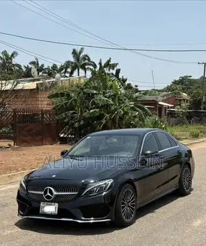 Mercedes-Benz C300 2016 Black