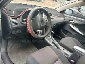 Toyota Corolla 2012 Gray