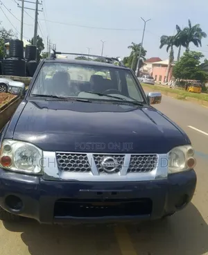 Nissan Frontier 2010 Blue