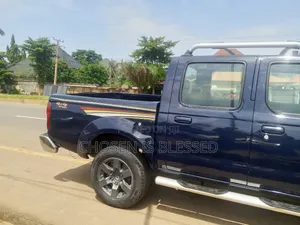 Nissan Frontier 2010 Blue