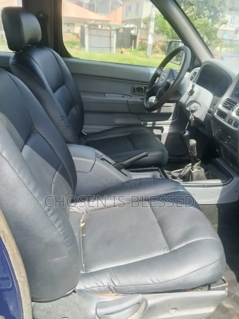 Nissan Frontier 2010 Blue