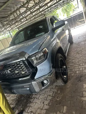 Toyota Tundra 2020 Blue