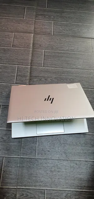Laptop HP EliteBook 830 G9 16GB Intel Core i7 SSD 512GB