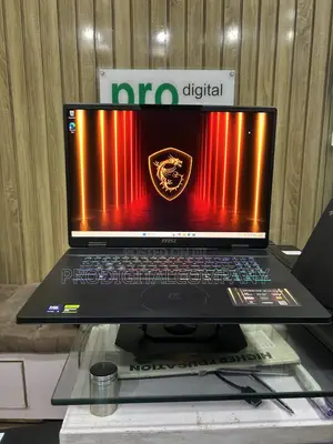 Laptop MSI Crosshair 17 32GB Intel Core Ultra 9 SSD 1T