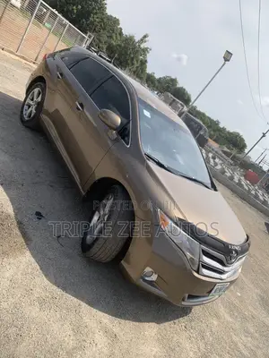 Toyota Venza V6 AWD 2010 Brown