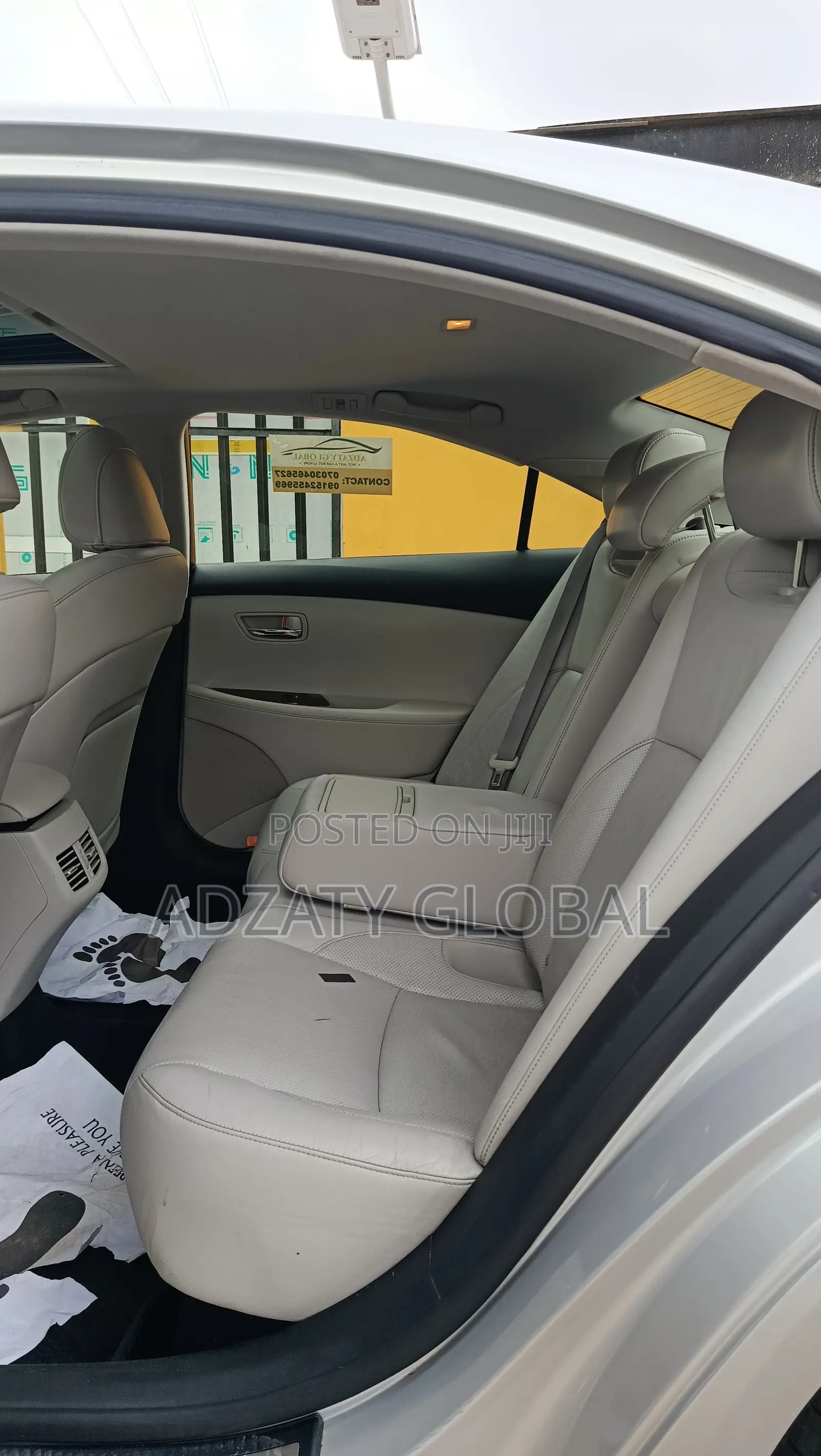 Lexus ES 2012 Silver
