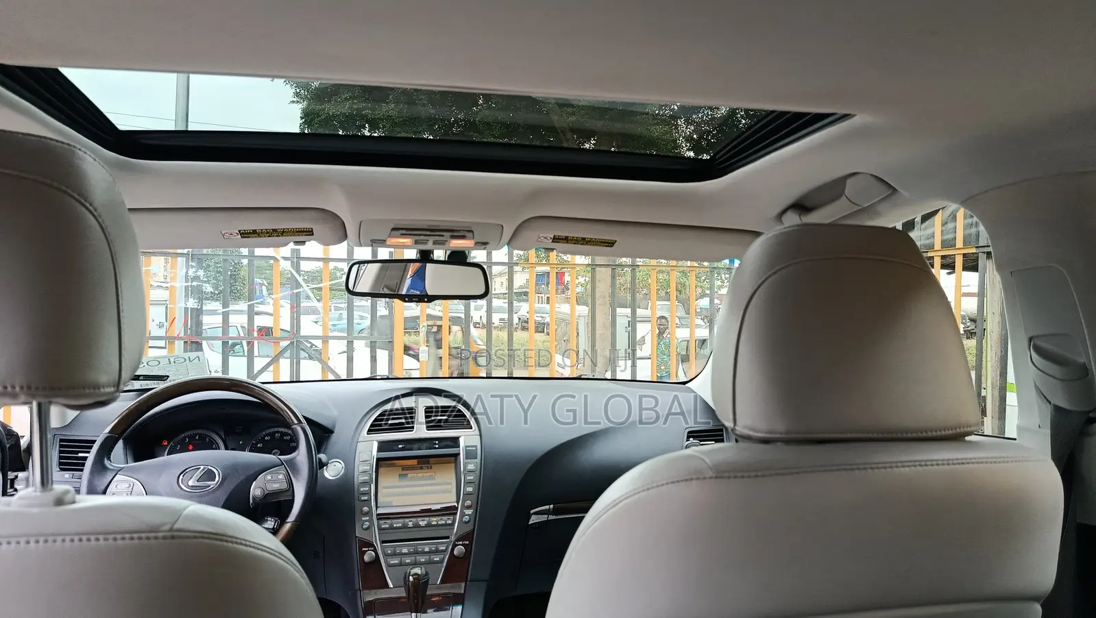 Lexus ES 2012 Silver