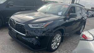 Toyota Highlander Limited 2021 Black