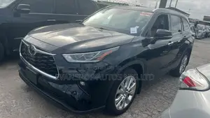 Toyota Highlander Limited 2021 Black