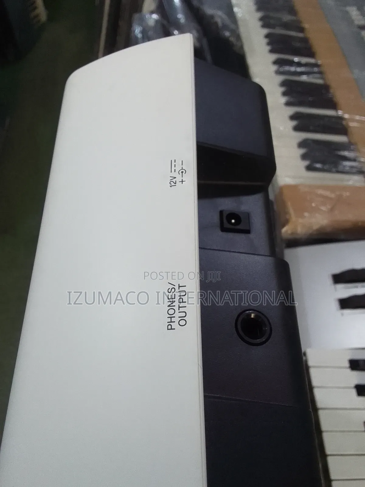 Yamaha NP-32 Portable Grand Piano 
