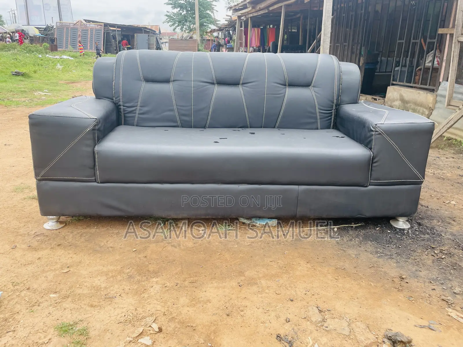 3 Sitter Chair