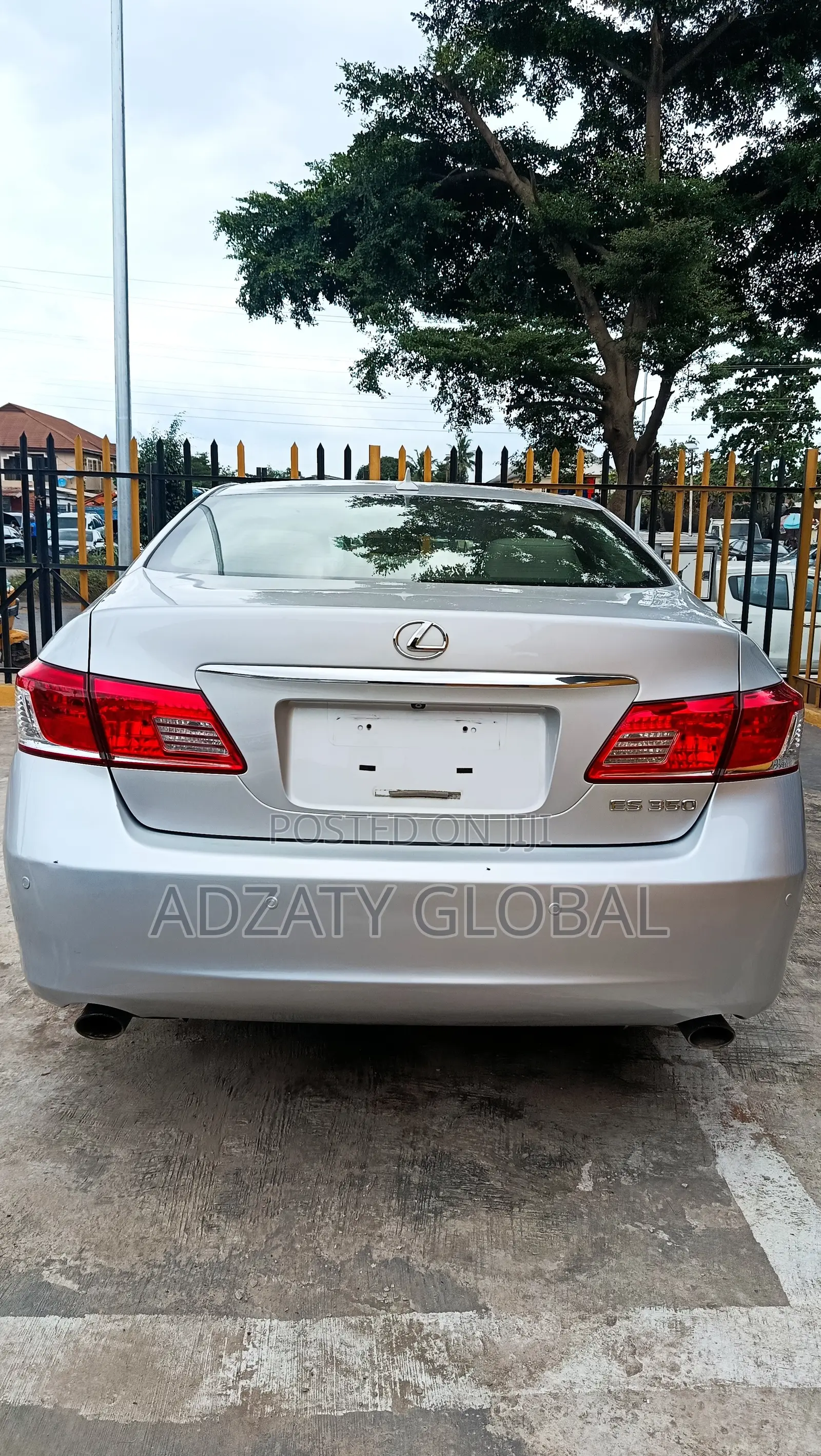 Lexus ES 2012 Silver