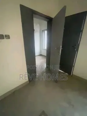 Mini Flat in Akoka for rent