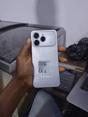 Tecno Spark 40 128 GB Silver