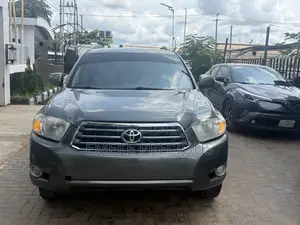 Toyota Highlander Limited 2011 Green