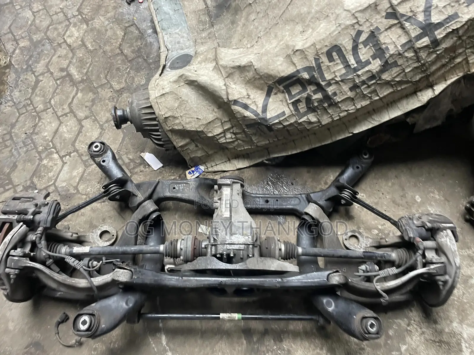 Back SUBFRAME Audi A4 2010 2013