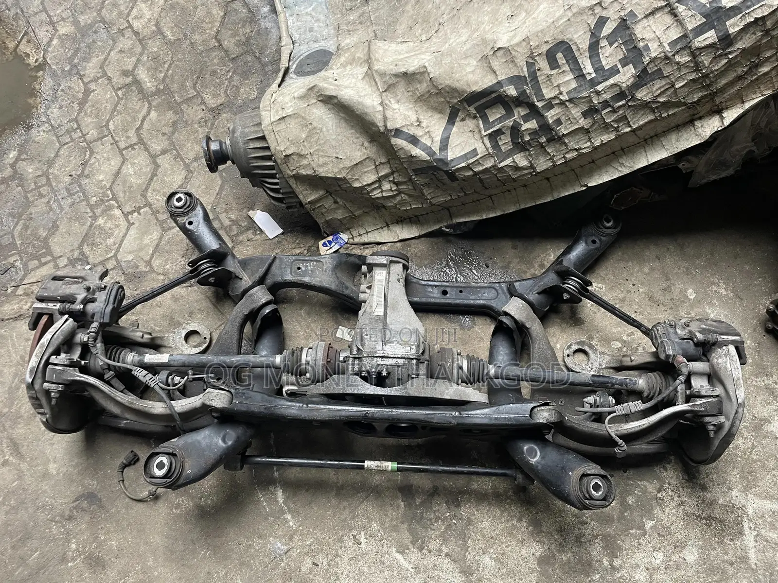 Back SUBFRAME Audi A4 2010 2013