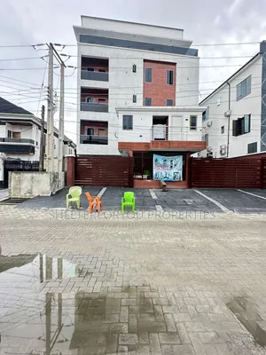 2bdrm Apartment in Lekki Phase 1 for sale