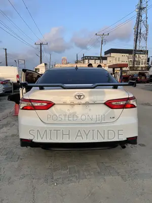 Toyota Camry LE FWD 2020 White