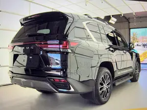 Lexus LX 600 2024 Black