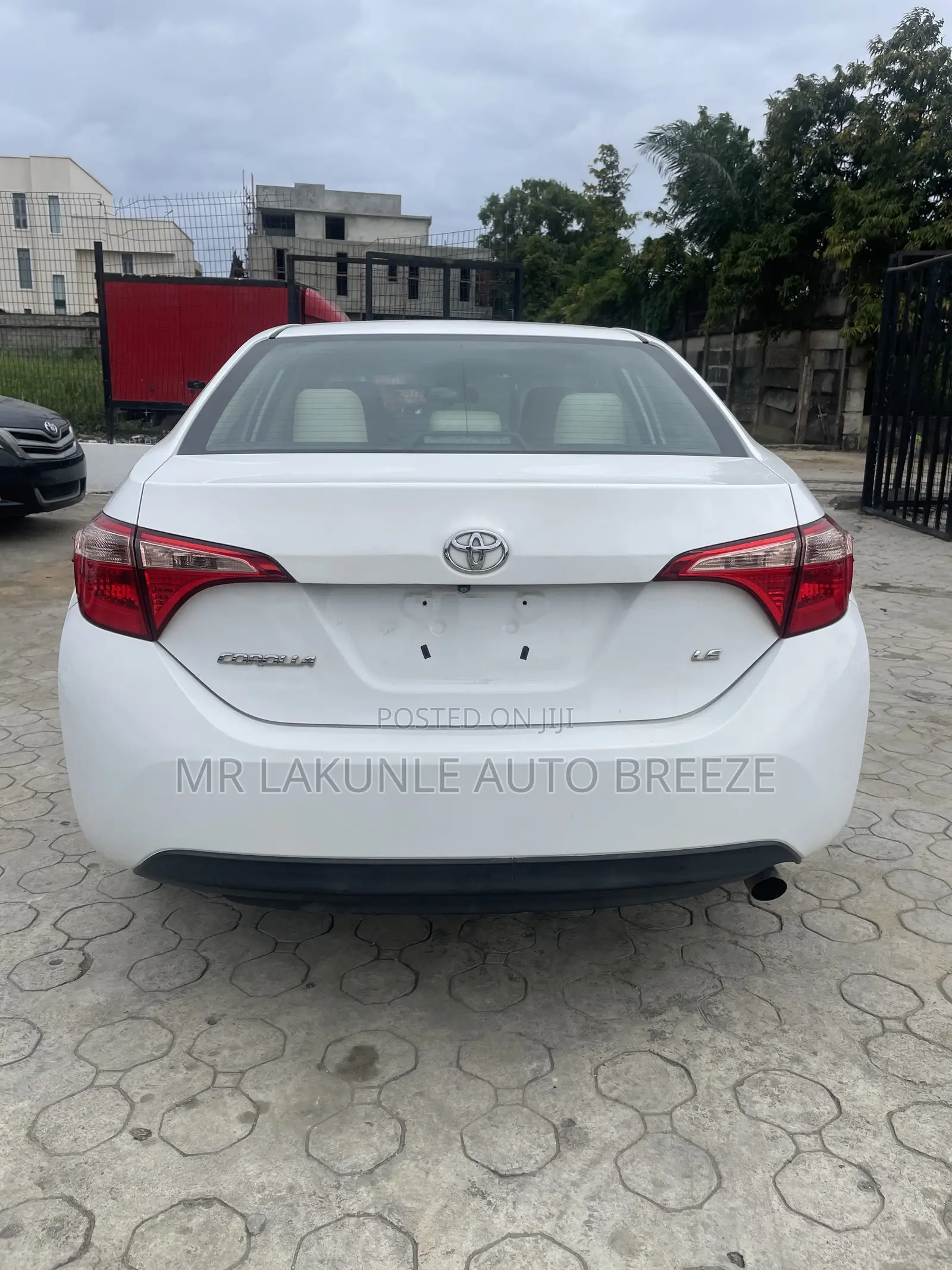 Toyota Corolla 2018 White