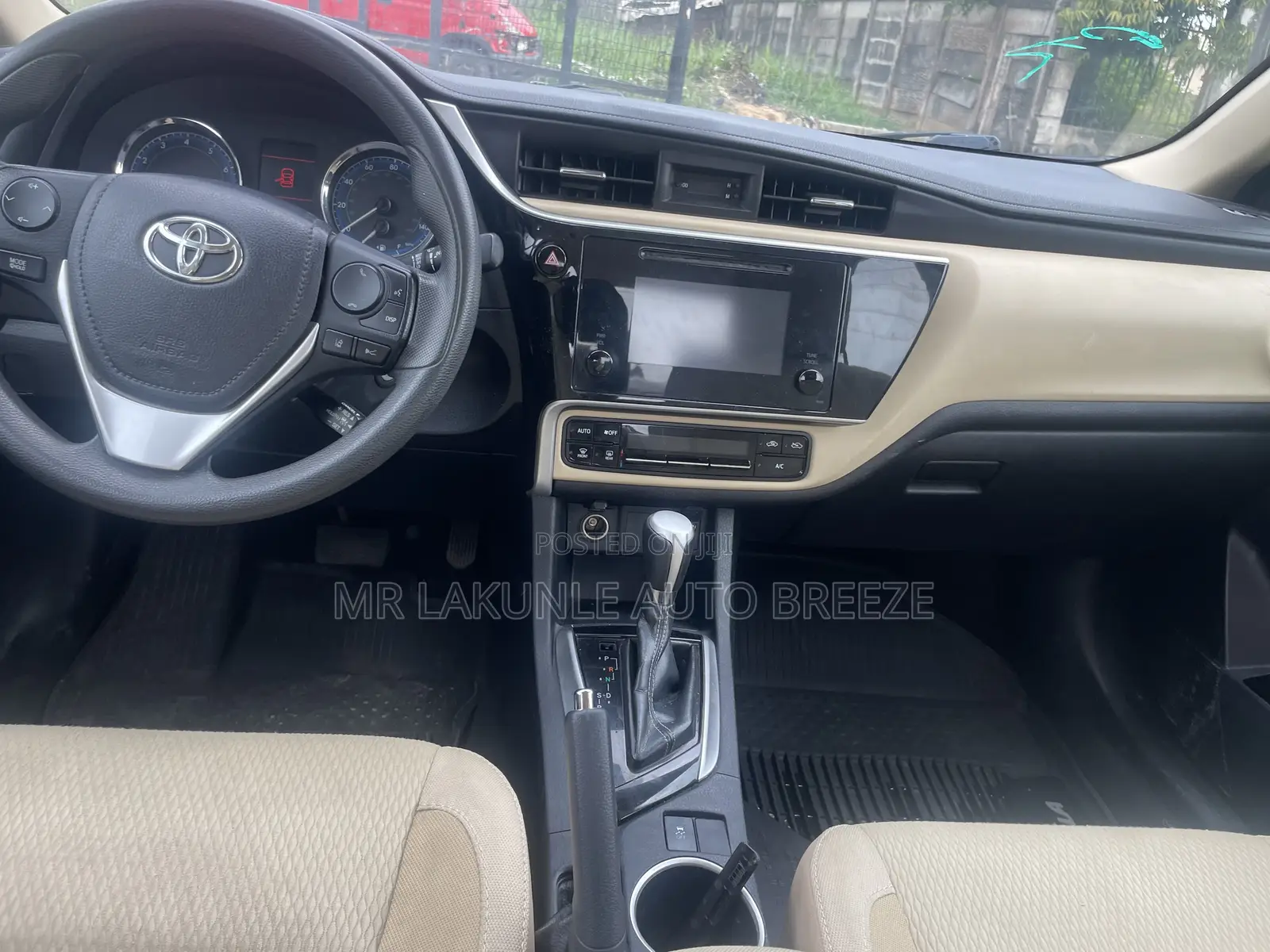 Toyota Corolla 2018 White
