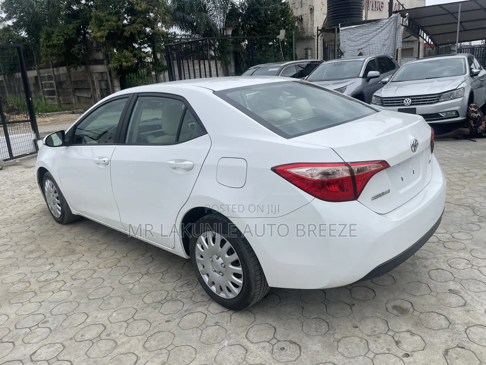 Toyota Corolla 2018 White