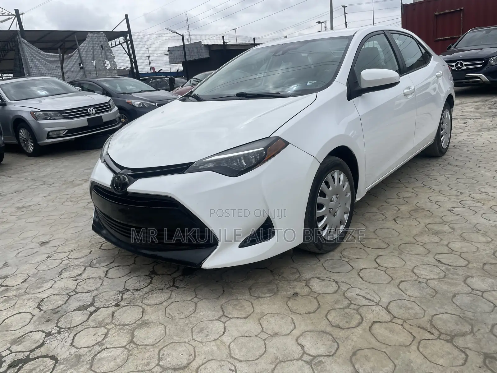 Toyota Corolla 2018 White