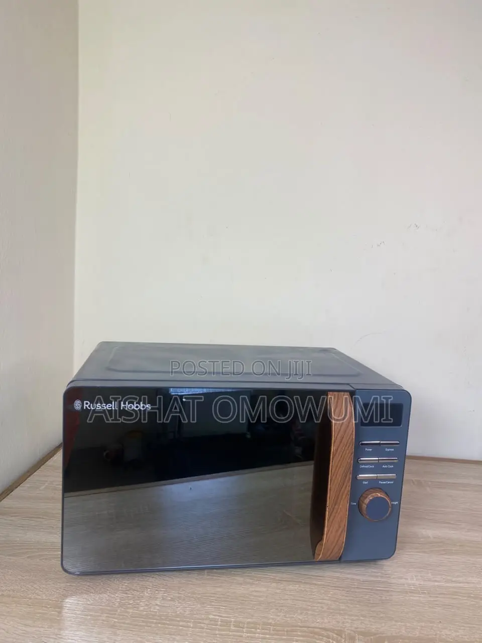 Russel Hobs Microwave