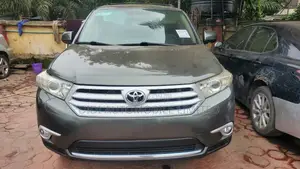 Toyota Highlander 2013 Green
