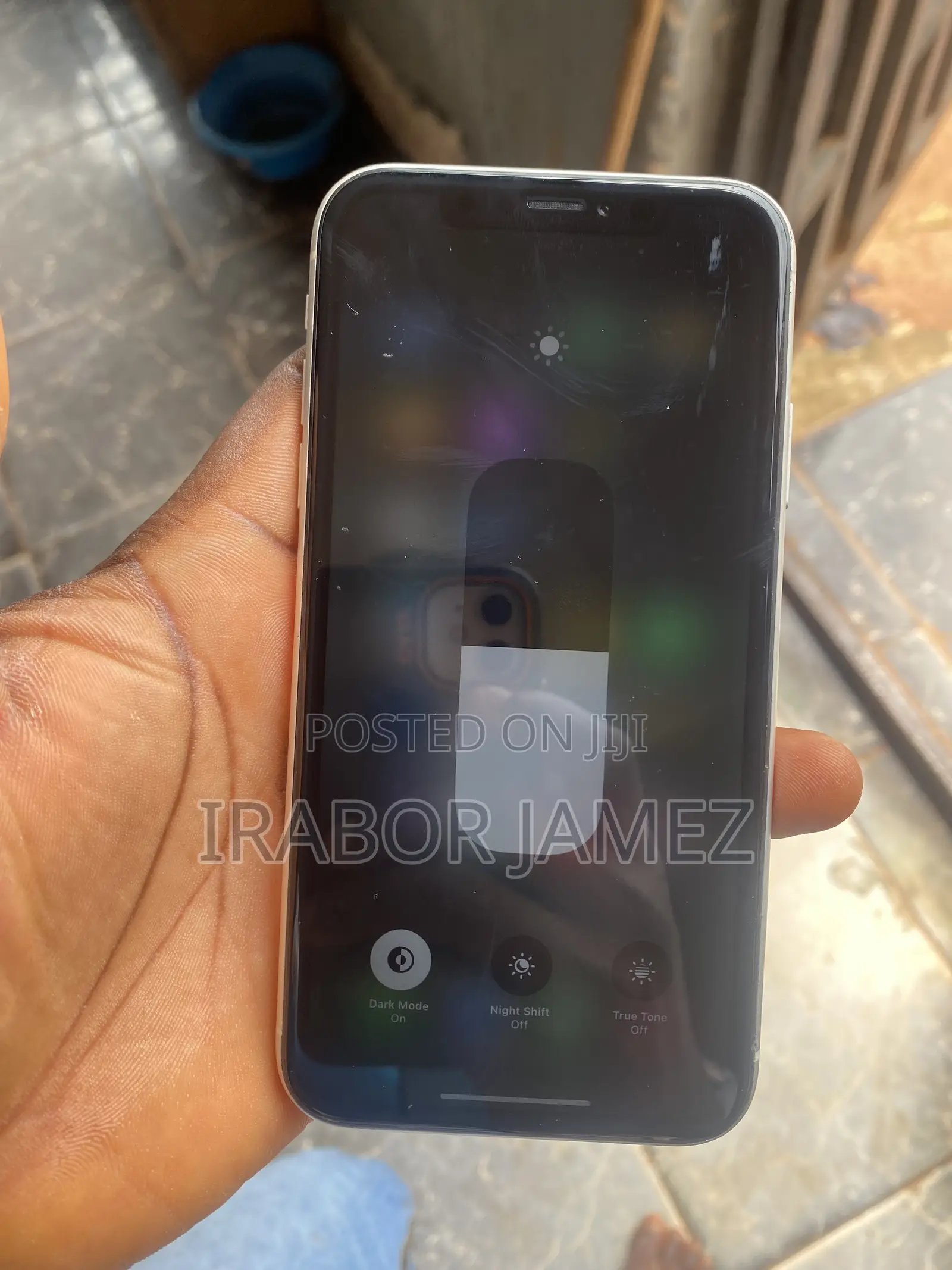 Apple iPhone XR 64 GB White