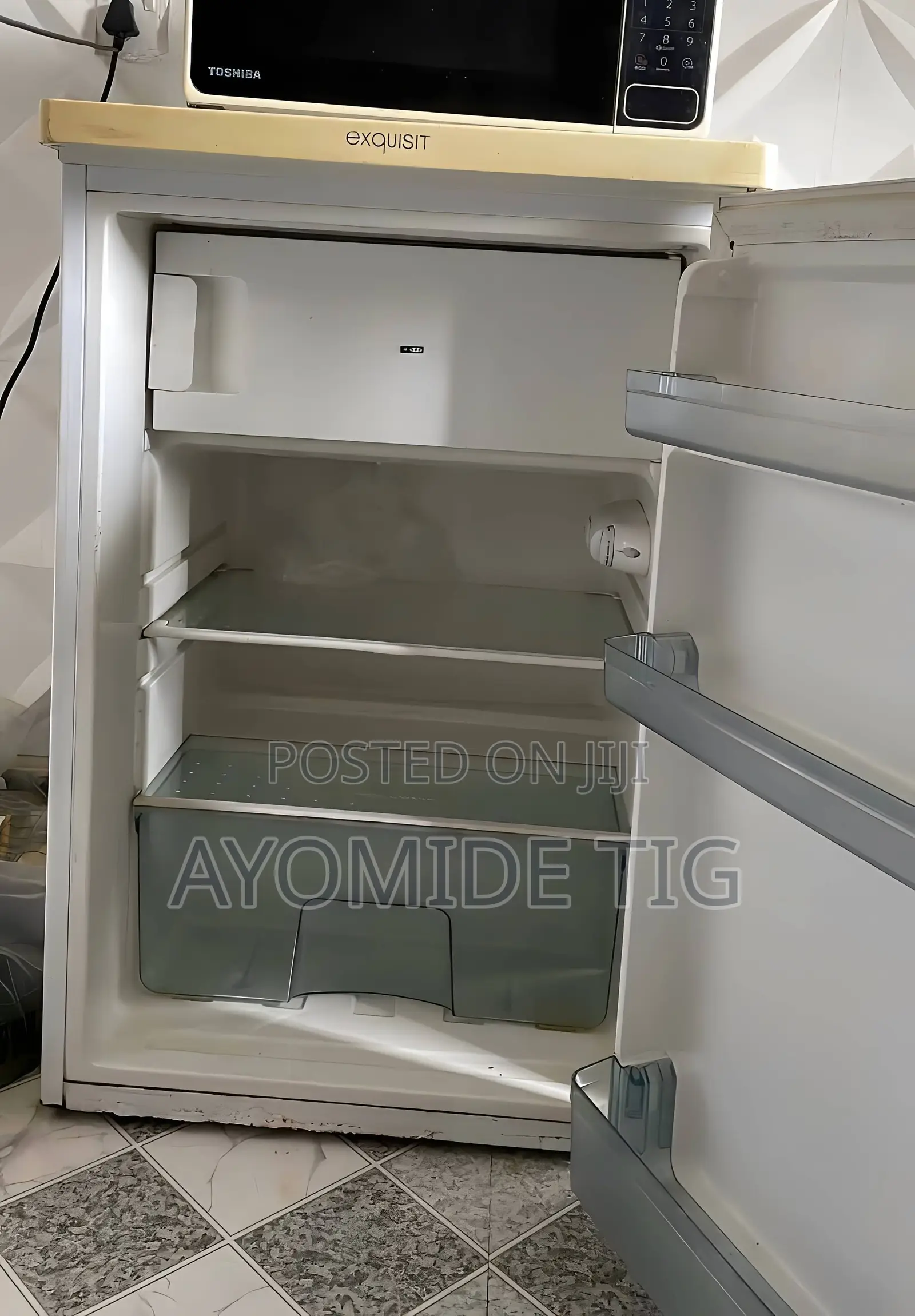 Tabletop Fridge Exquisit Refrigerator