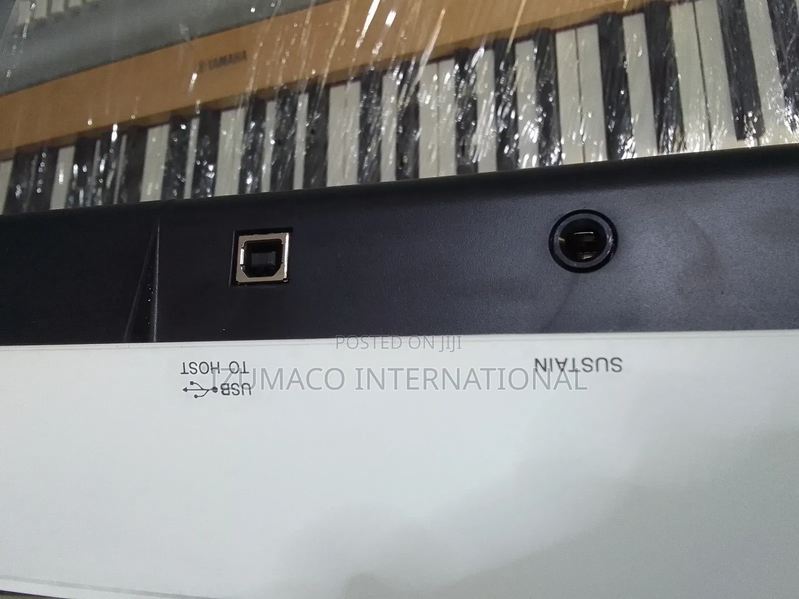 Yamaha NP-32 Portable Grand Piano 