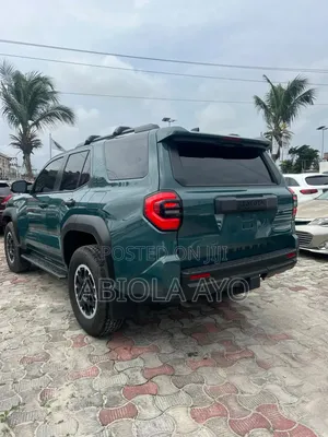 Toyota 4-Runner 2025 Green