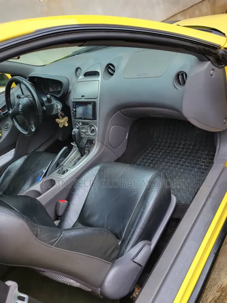 Toyota Celica 2003 Yellow